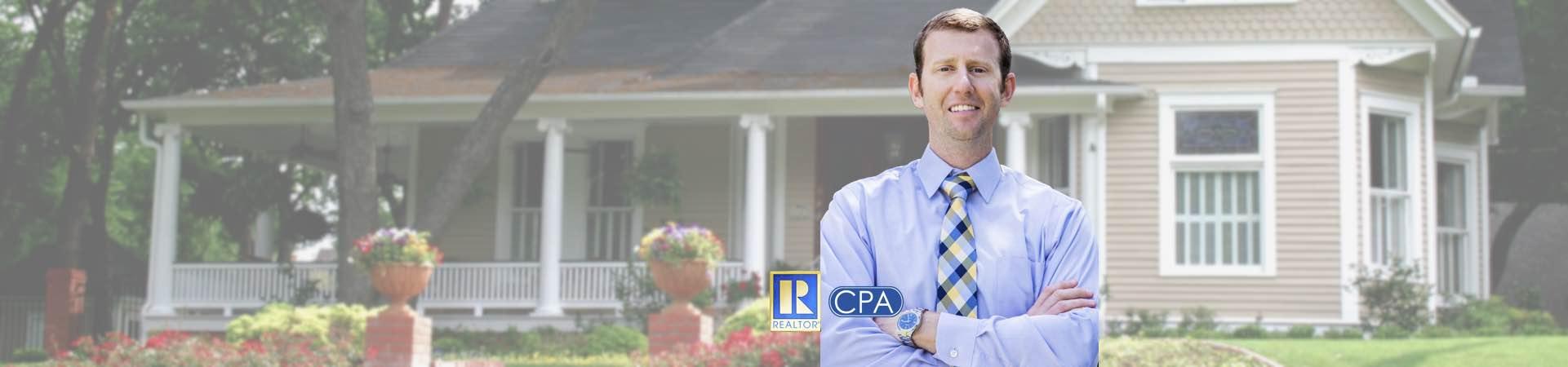 Steve Simpson, Broker and CPA, in front of a home